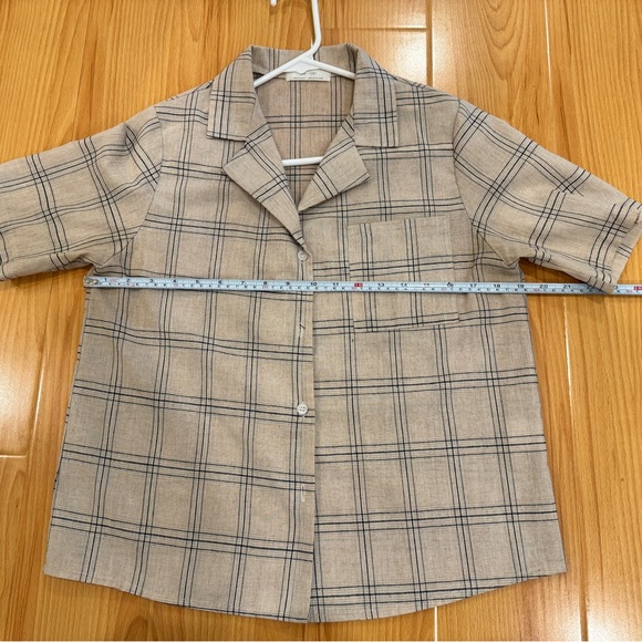 Oak + Fort Cropped Short Sleeve Button Up Size Small - Picture 4 of 6